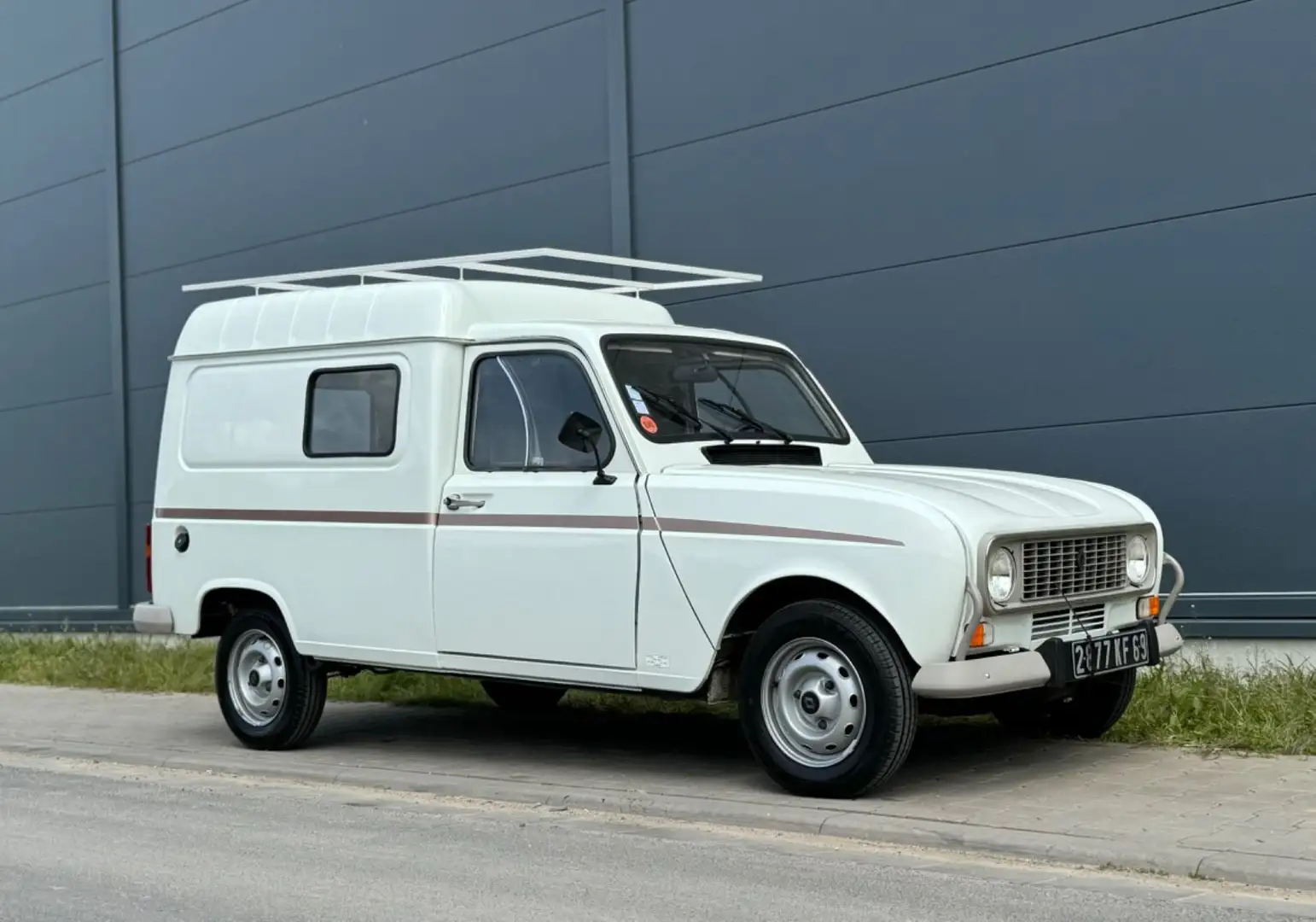 Renault R 4 F6  Original 33.916 km 1.Lack*Sammlerstück Weiß - 2
