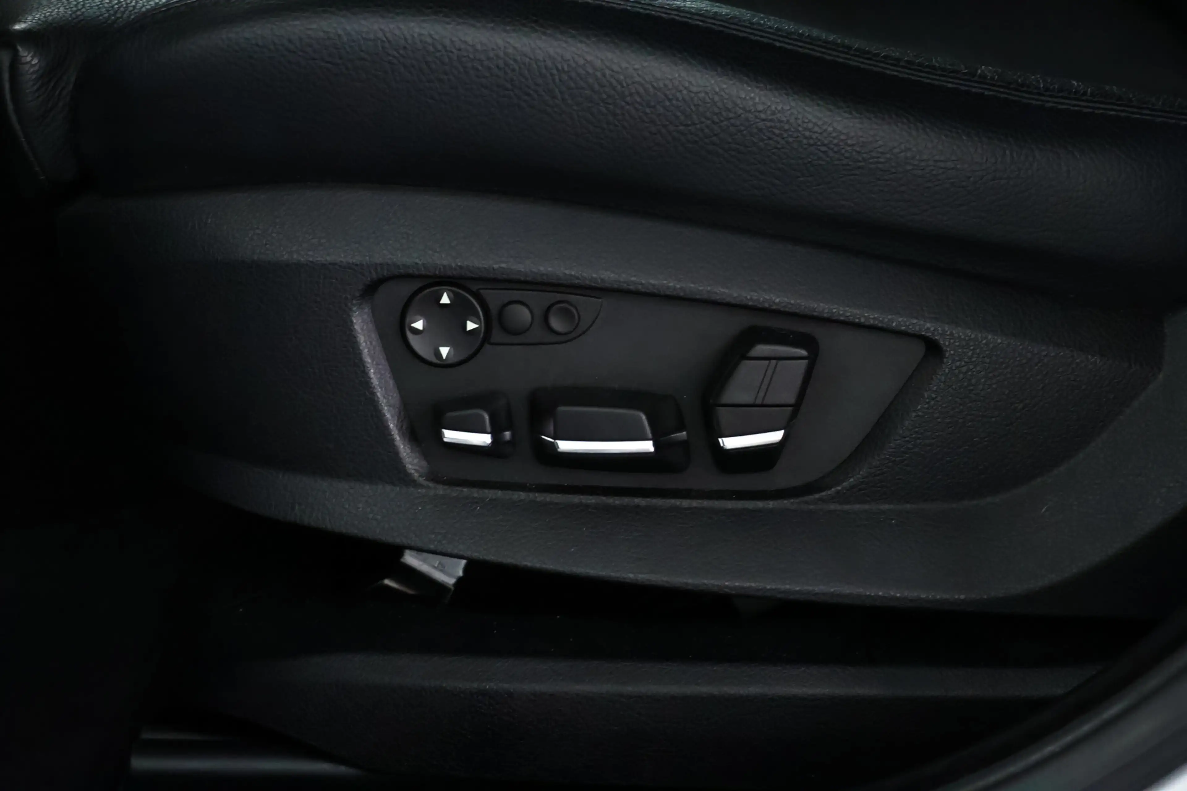 BMW 550 5-serie Gran Turismo 550i High Executive / Leder / — photo 21