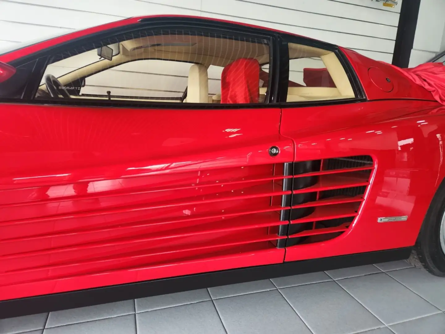 Ferrari Testarossa Rood - 2