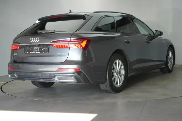 Audi A6 view 4