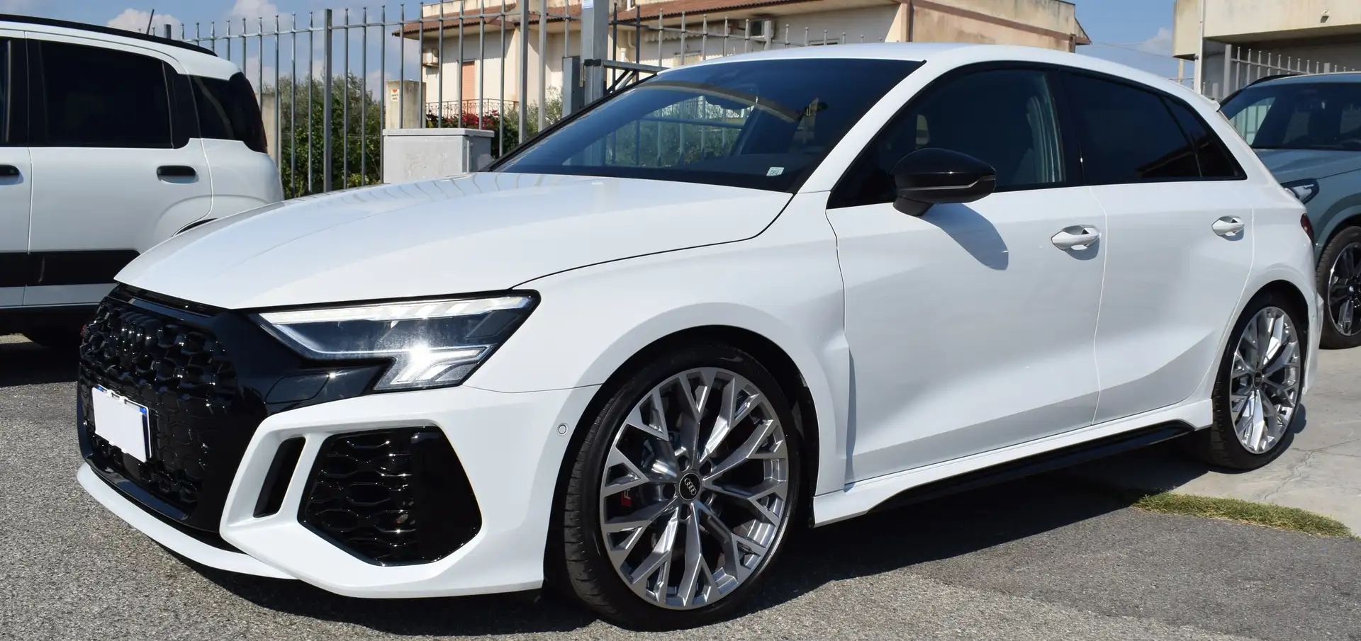 Audi RS3 RS3 Sportback 2.5 tfsi quattro s-tronic Білий - 2