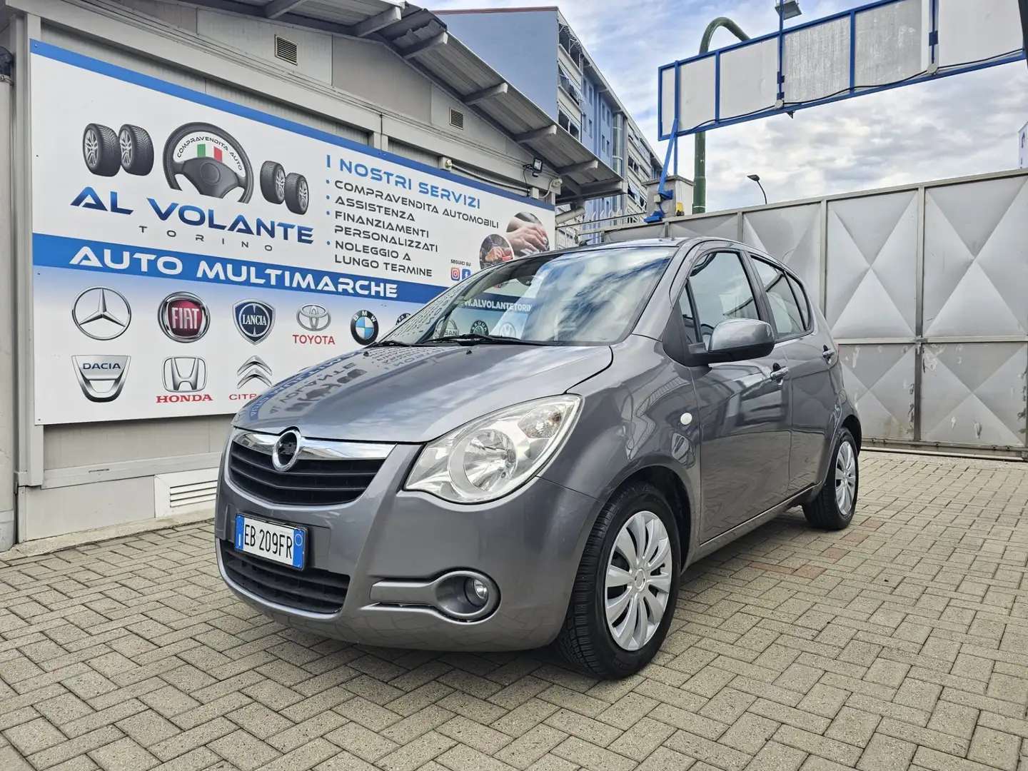 Opel Agila Agila 1.0 12V 65CV EcoFlex Grigio - 2