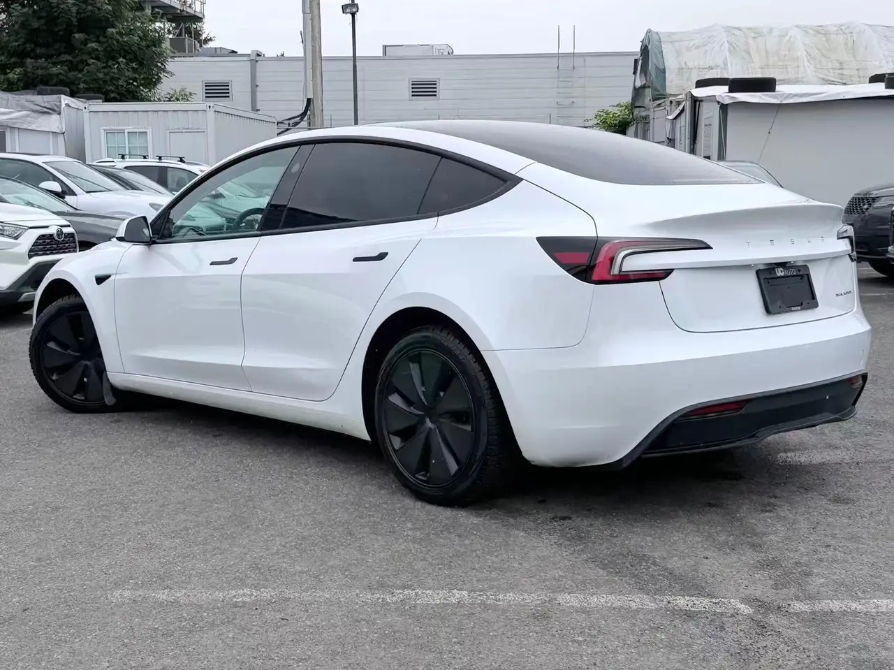 Tesla Model 3 photo Tesla Model 3