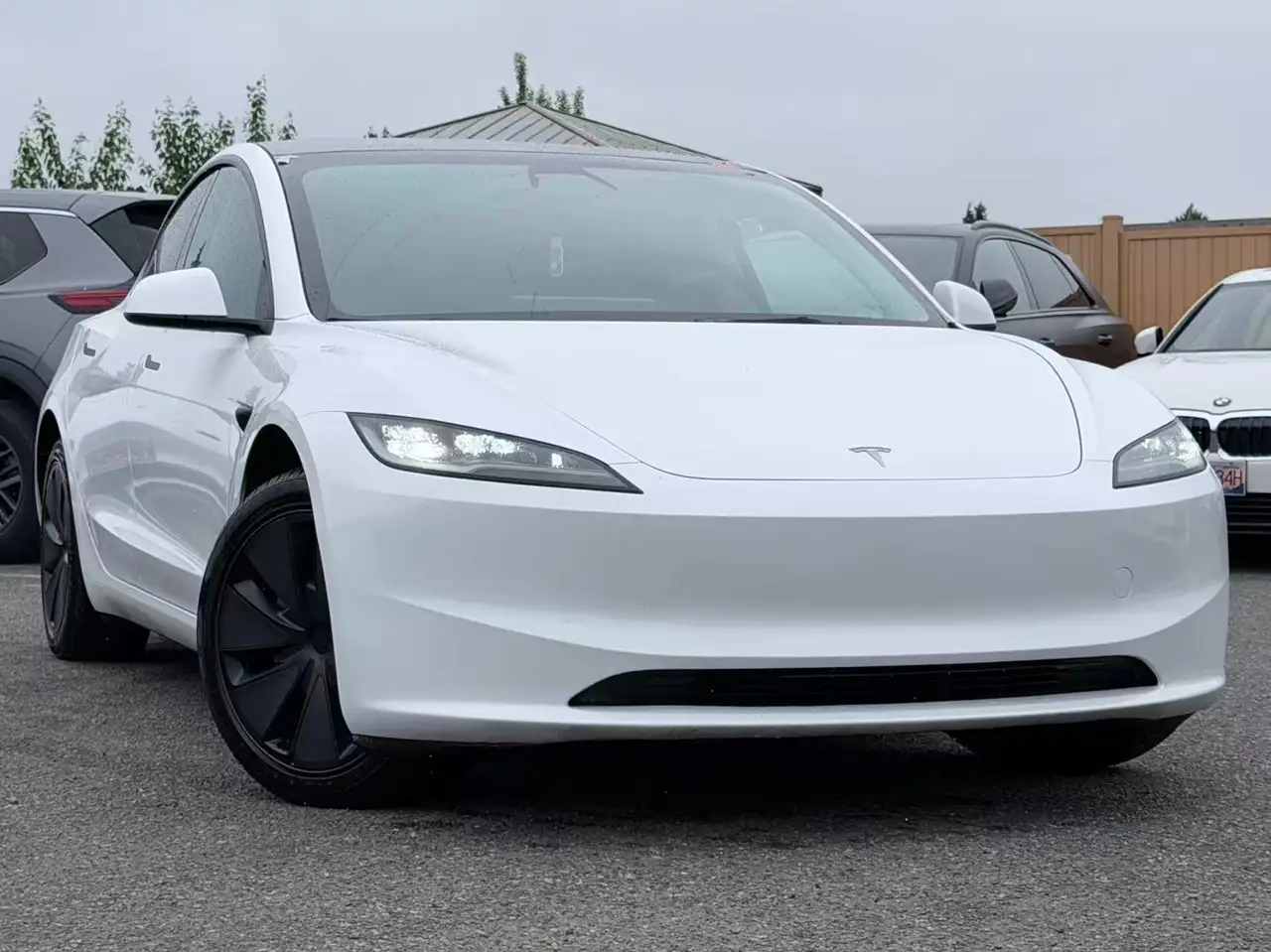 Tesla Model 3 photo Tesla Model 3