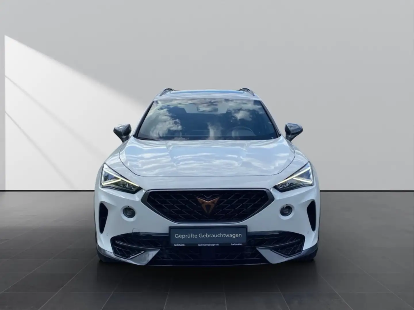 CUPRA Formentor 2.0 VZ 4Drive*Navi*Pano*LED*Winterp.* Weiß - 2