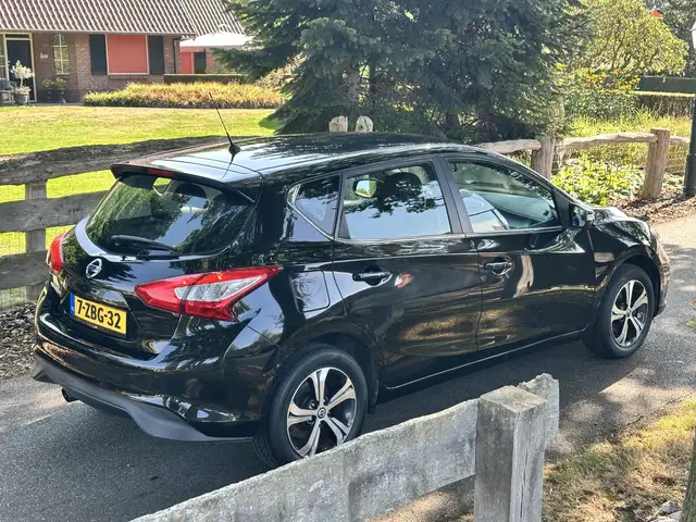 Nissan Pulsar view 8