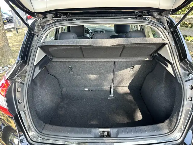 Nissan Pulsar view 20