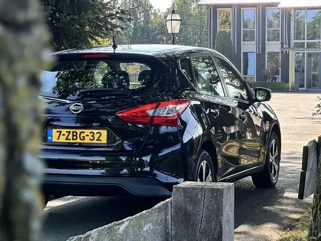 Nissan Pulsar view 9