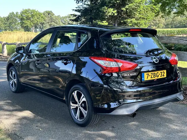 Nissan Pulsar view 12