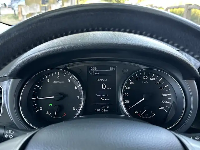 Nissan Pulsar view 26