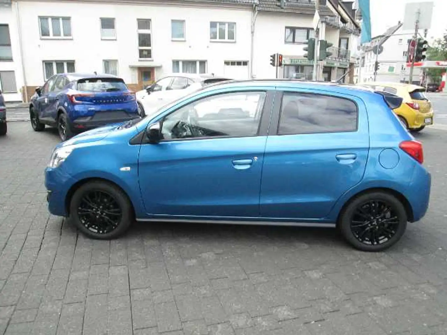 Mitsubishi Space Star Active+ 1,2. Navigation Blau - 2