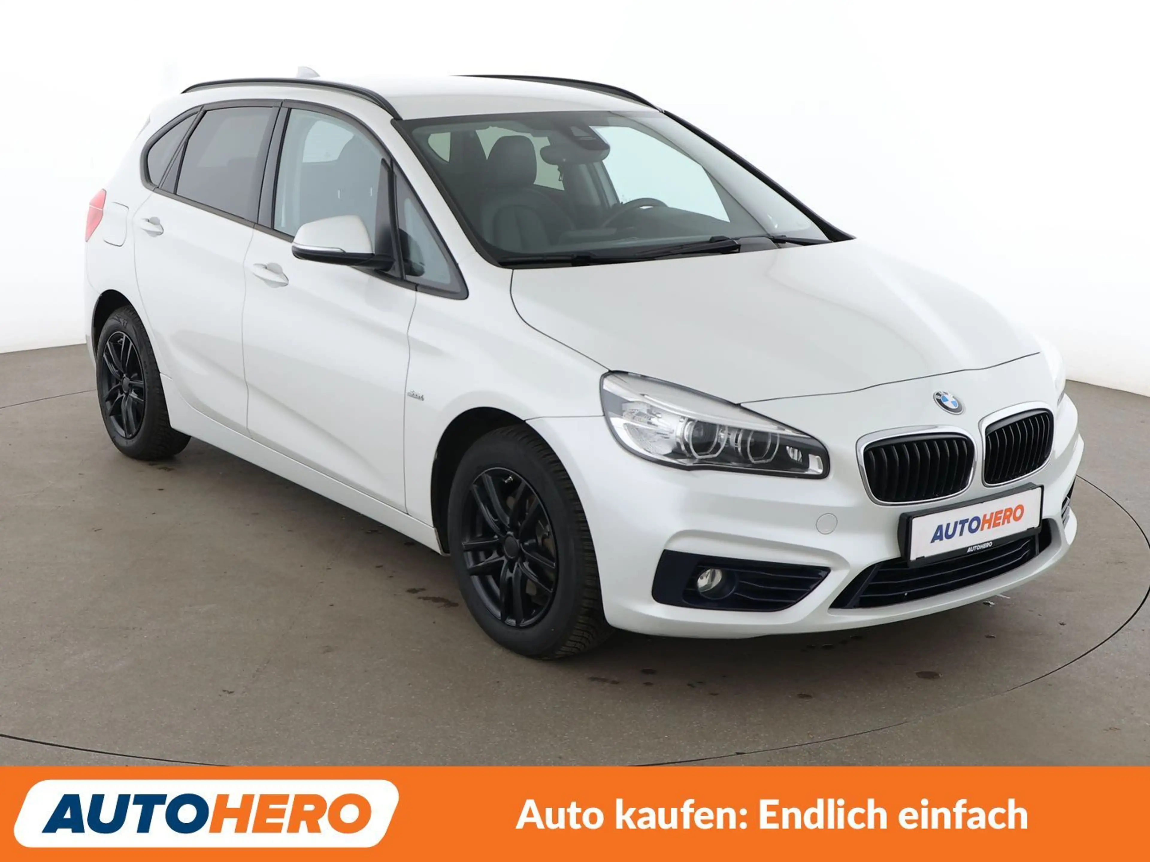 BMW 218 218d Active Tourer Sport Line Aut.*NAVI*LED*TEMPO* — photo 8