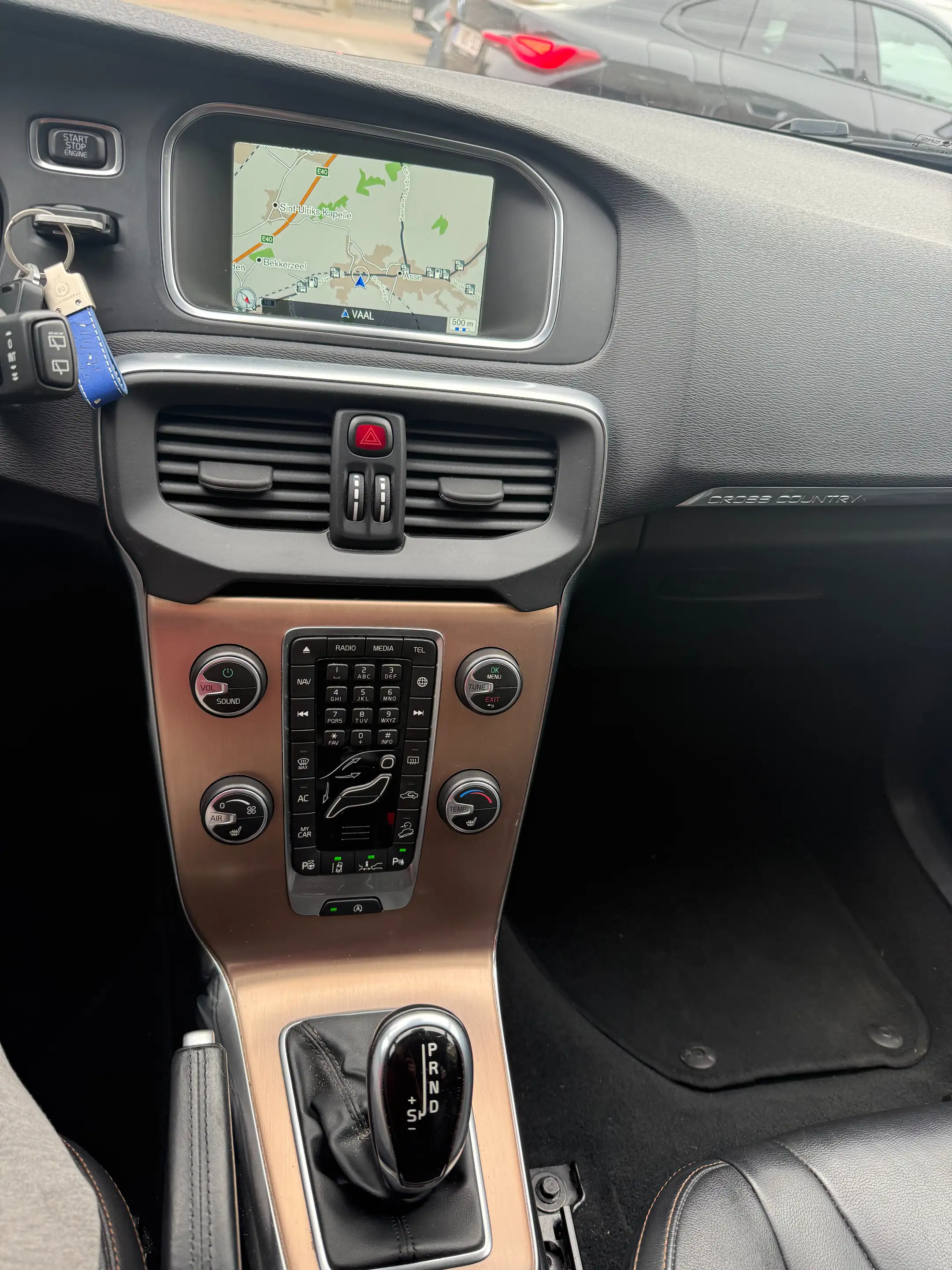 Volvo V40 Cross Country V40 Cross Country 2.0 T4 AWD Summum Geartronic — photo 11