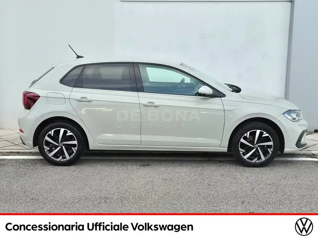 Volkswagen Polo view 7