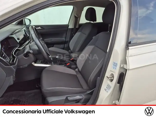 Volkswagen Polo view 8
