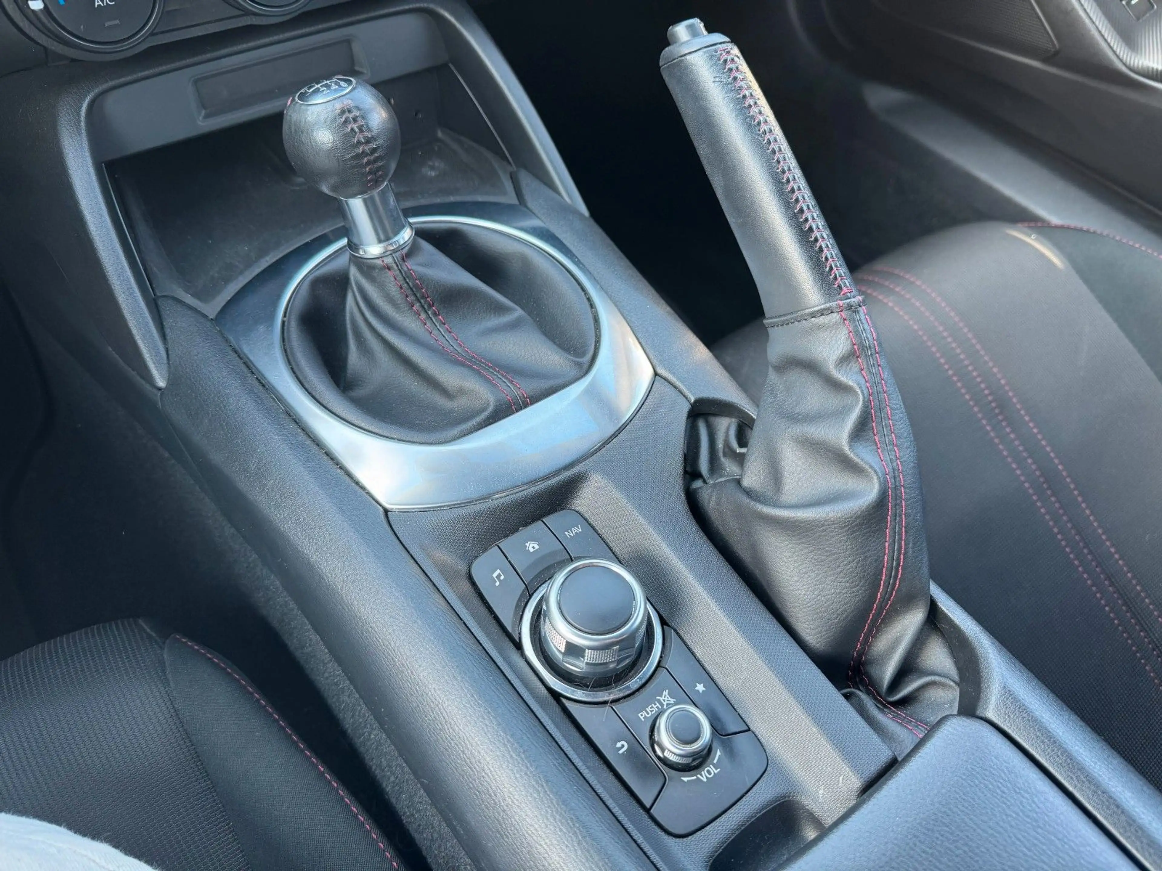 Mazda MX-5 1.5 Center-Line KLIMA NAVI TEMPOM. EIBACH — photo 10