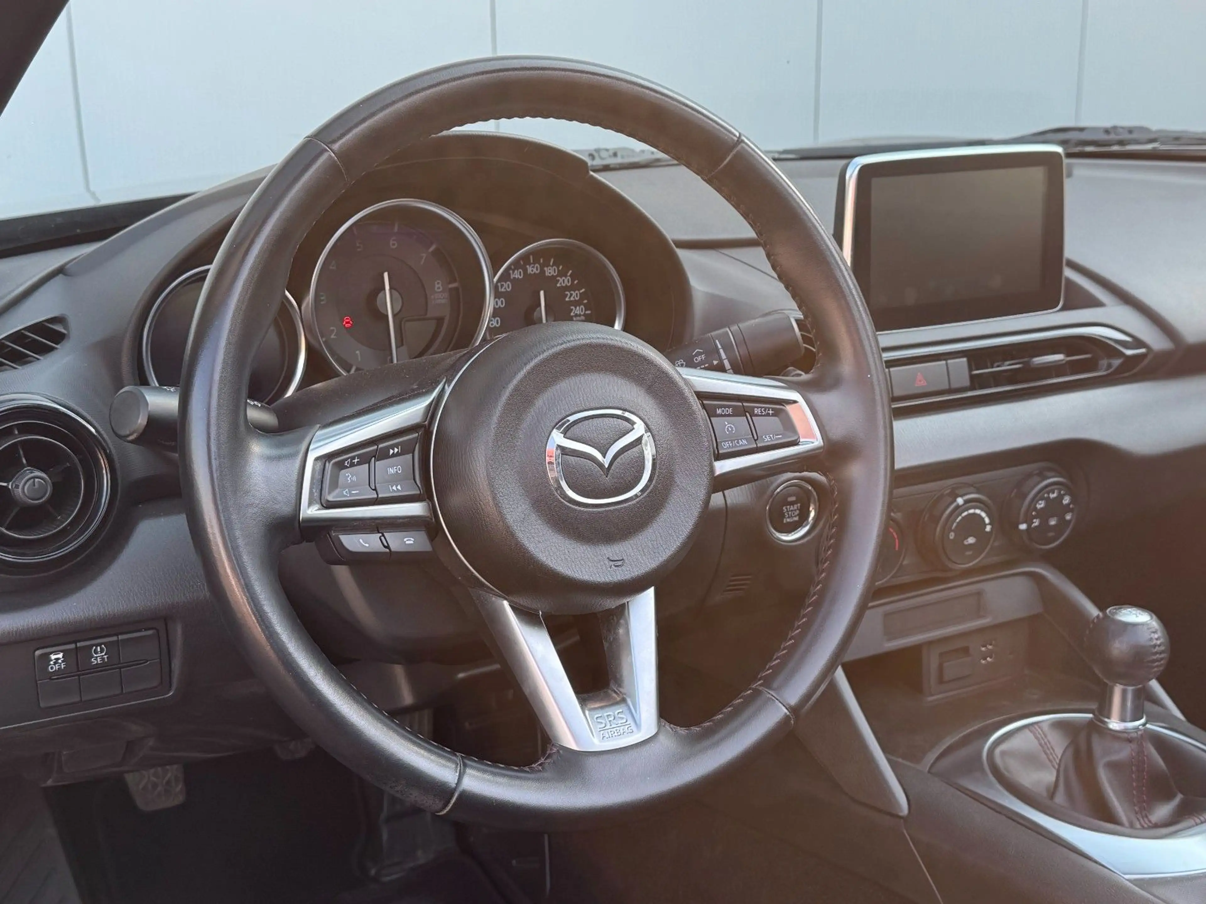 Mazda MX-5 1.5 Center-Line KLIMA NAVI TEMPOM. EIBACH — photo 4