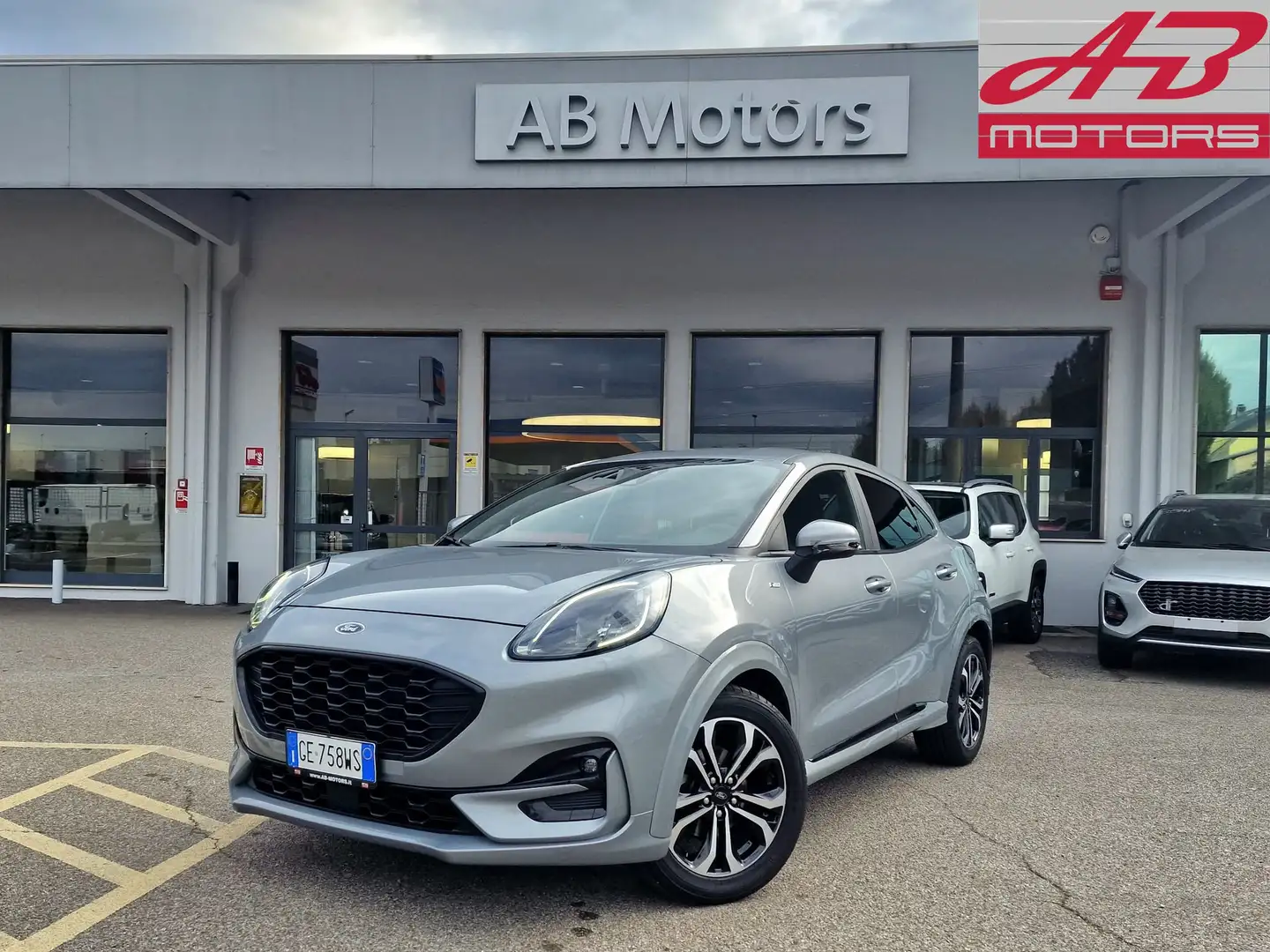 Ford Puma Puma 1.0 EcoBoost Hybrid 125 CV S&S ST-Line Grijs - 1