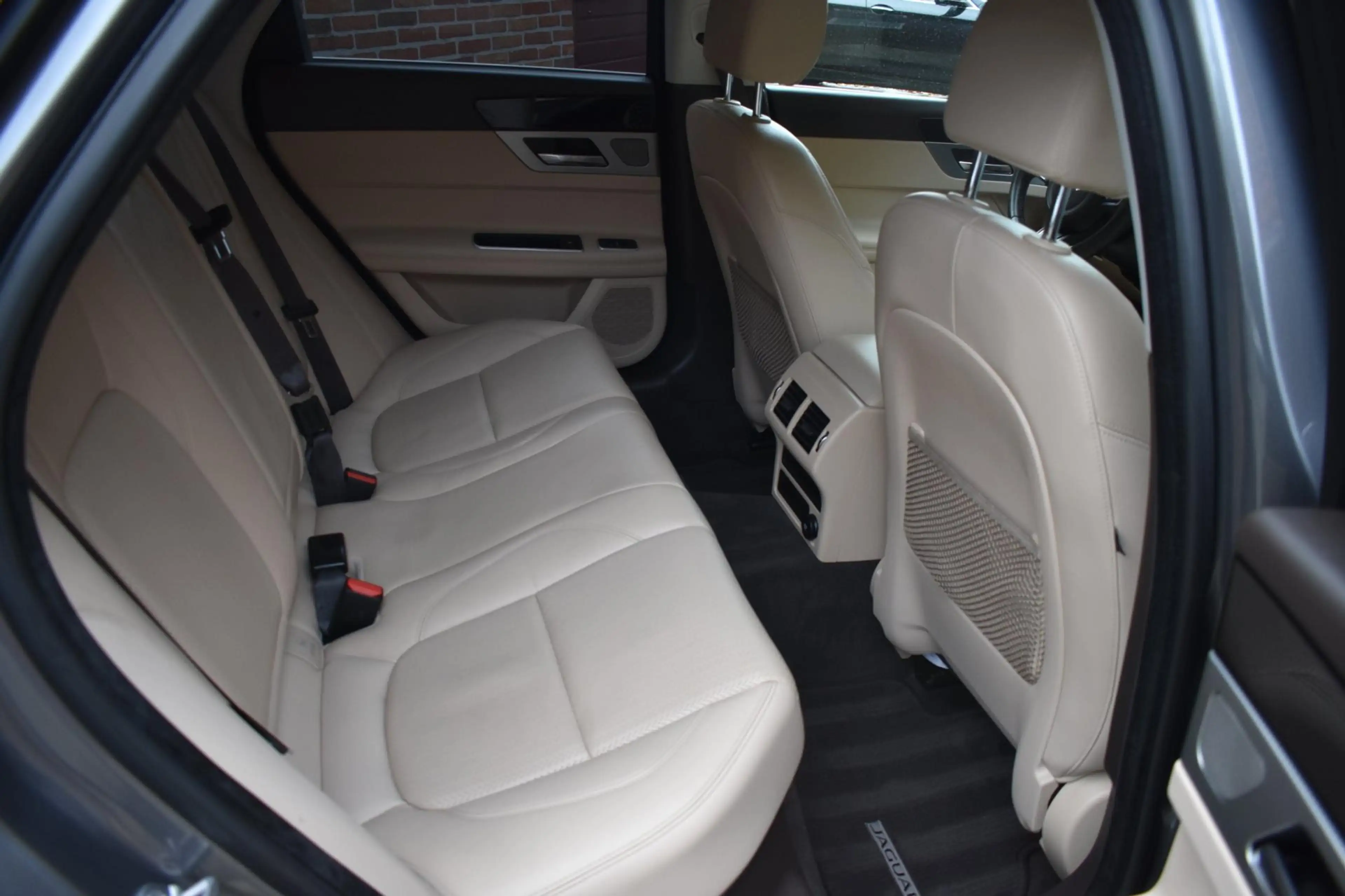 Jaguar XF 2.0d Prestige '19 Leder Xenon Clima NAvi Cruise — photo 5