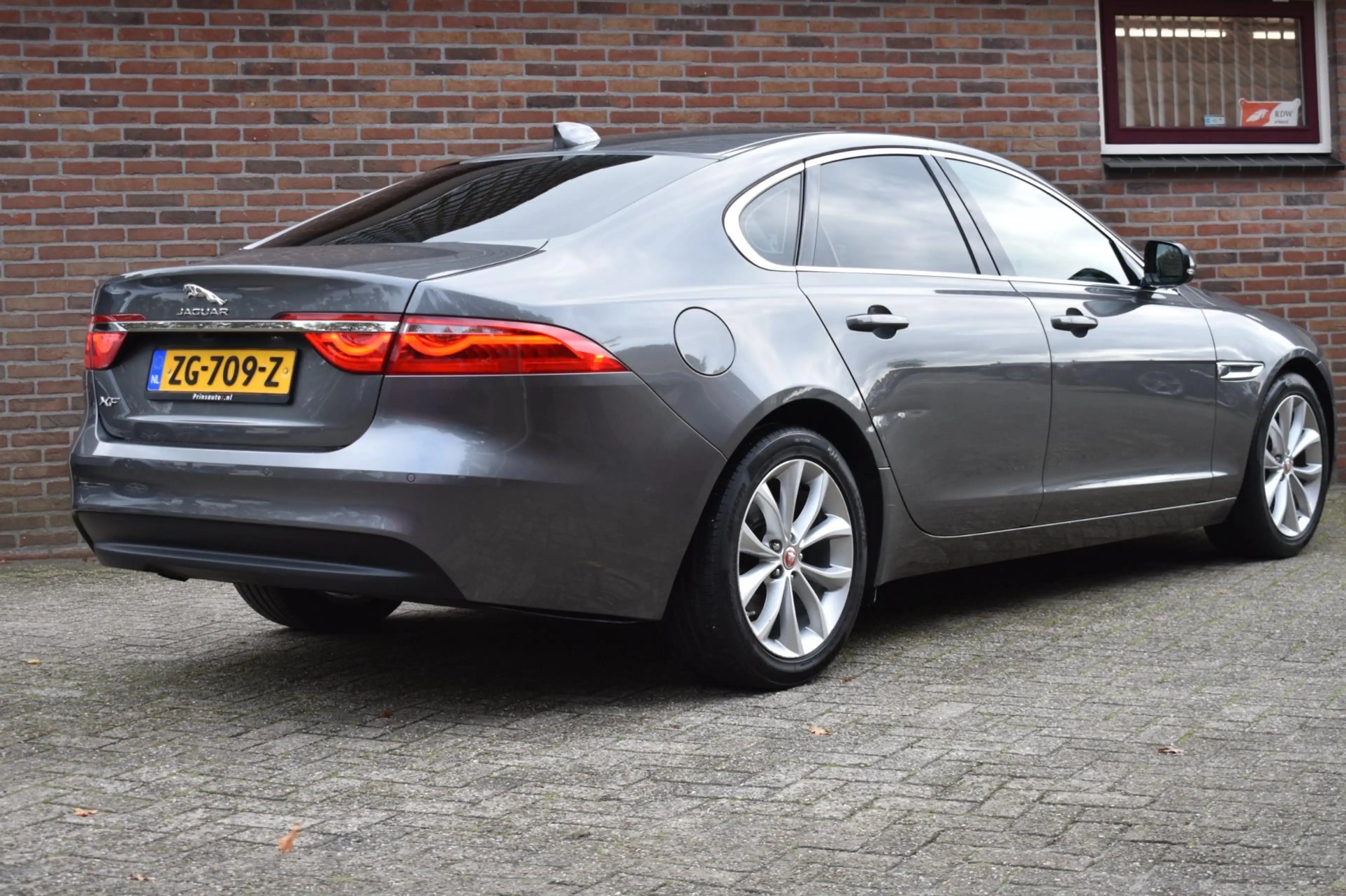 Jaguar XF 2.0d Prestige '19 Leder Xenon Clima NAvi Cruise — photo 3