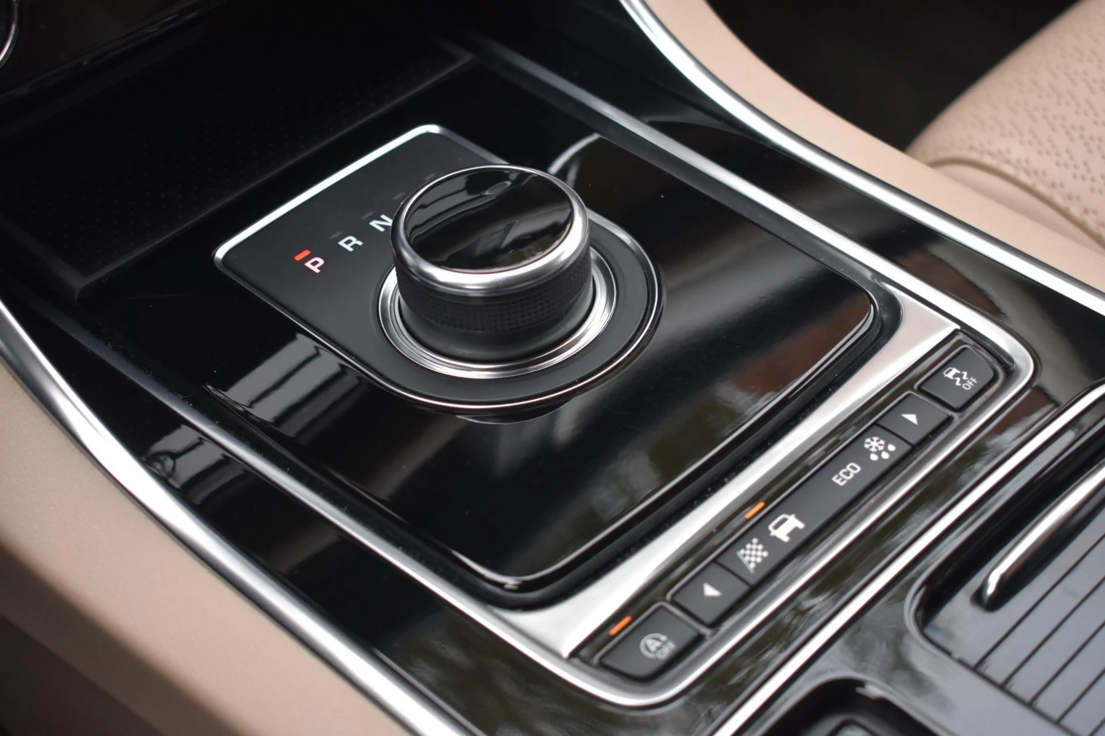 Jaguar XF 2.0d Prestige '19 Leder Xenon Clima NAvi Cruise — photo 22