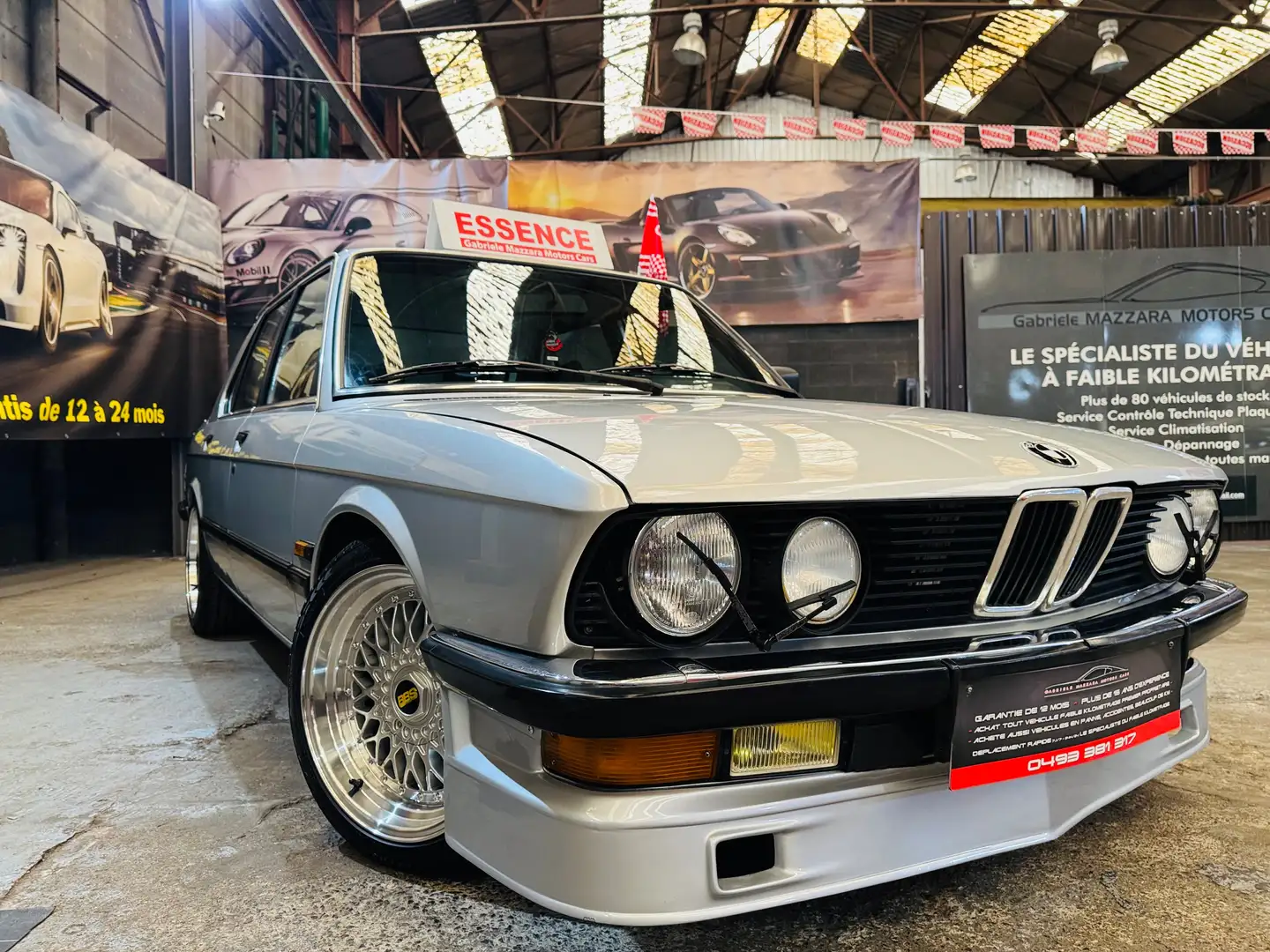 BMW 528 i berline boite manuelle ancêtre ct ok !!! Grau - 2
