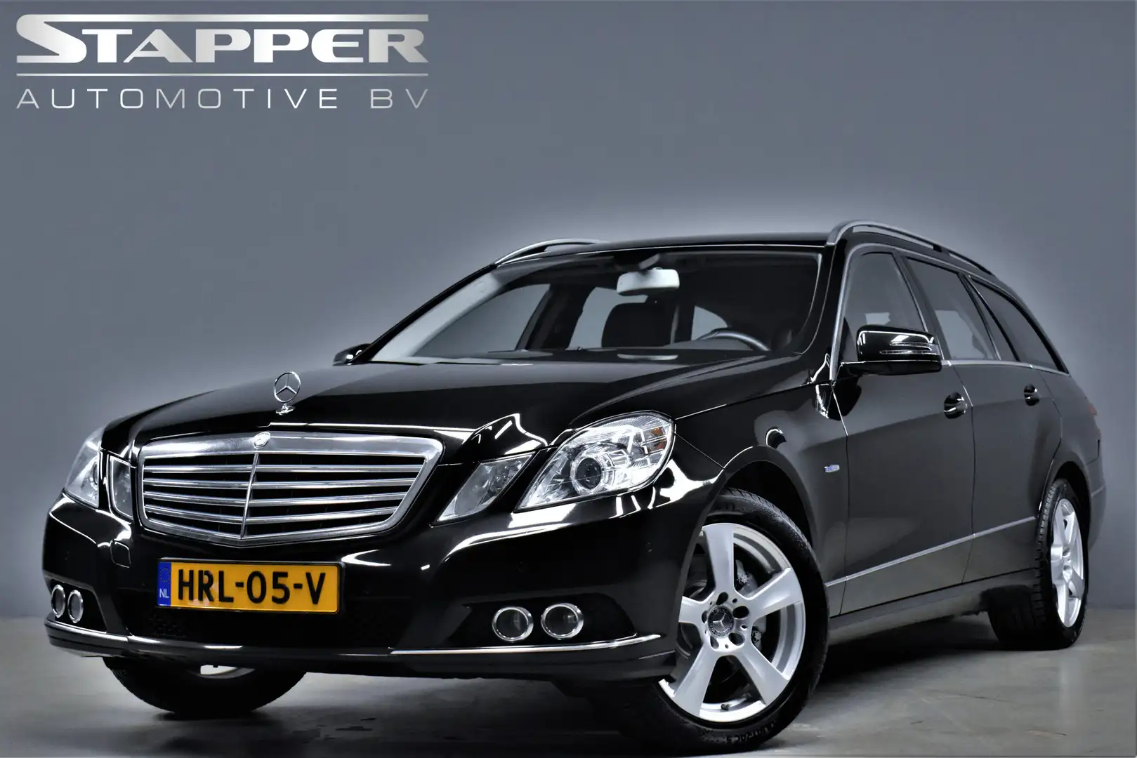 Mercedes-Benz E 250 Estate CGI 204pk Elegance Youngtimer Navi/Bluetoot Black - 1