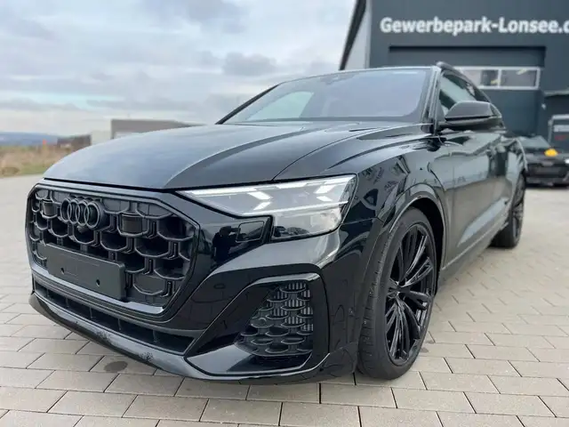 Audi SQ8 view 2