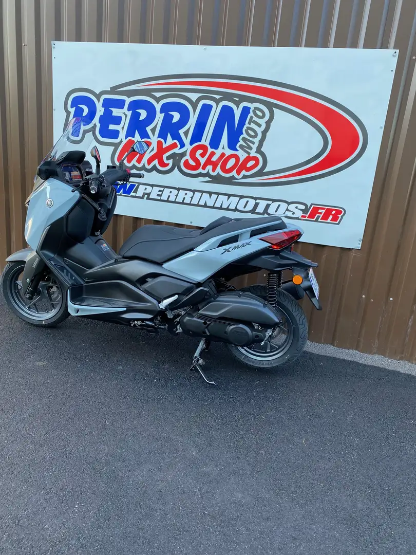 Yamaha X-Max 125 Grau - 2
