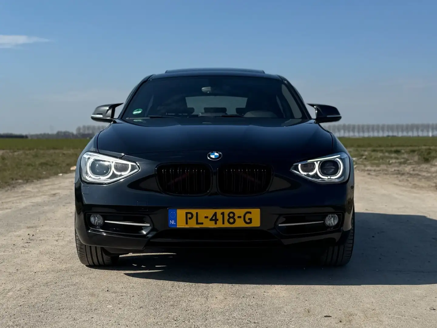 BMW 118 High Executive Zwart - 2