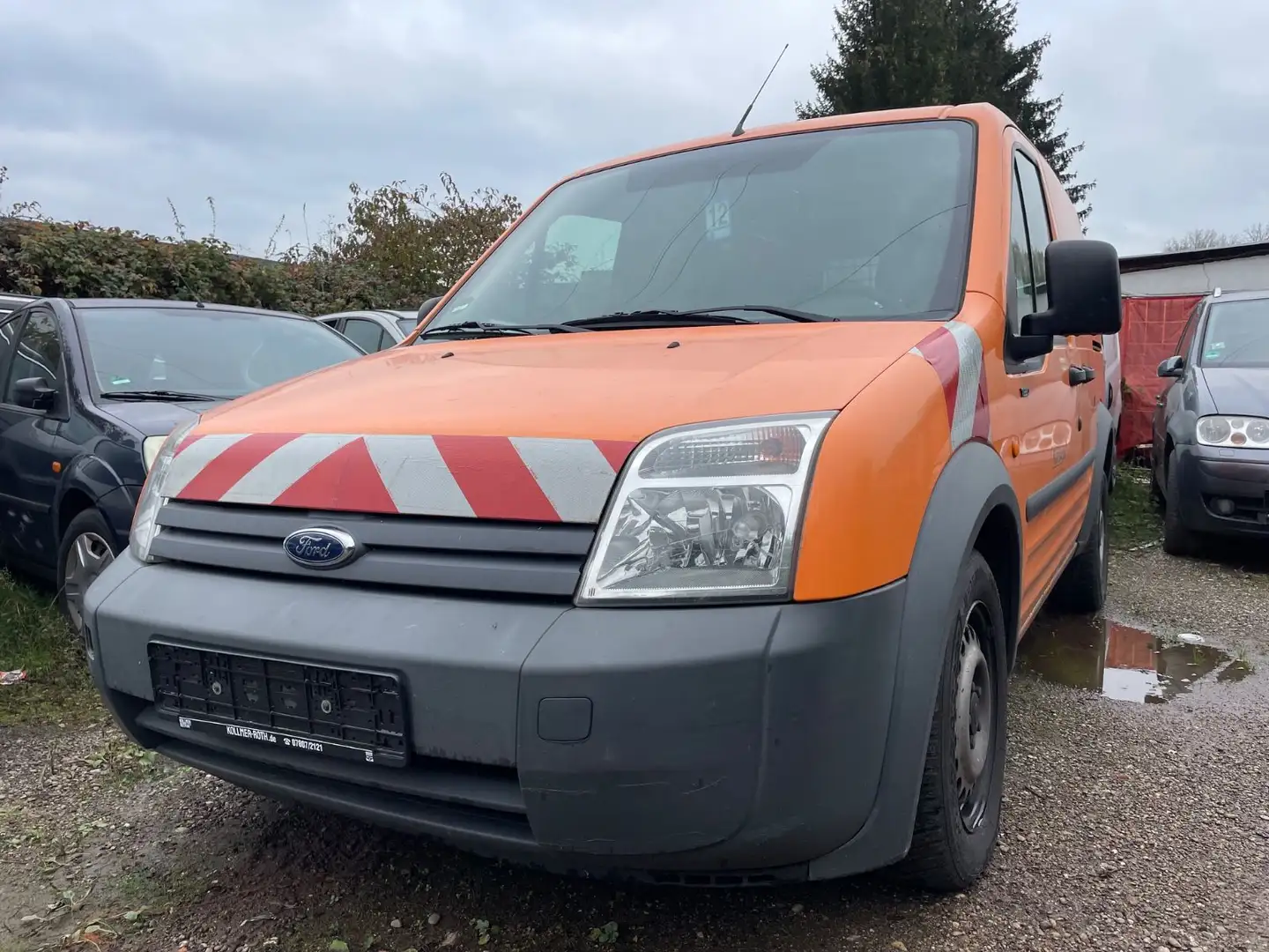 Ford Transit Connect Kasten MOTORSCHADEN Orange - 1