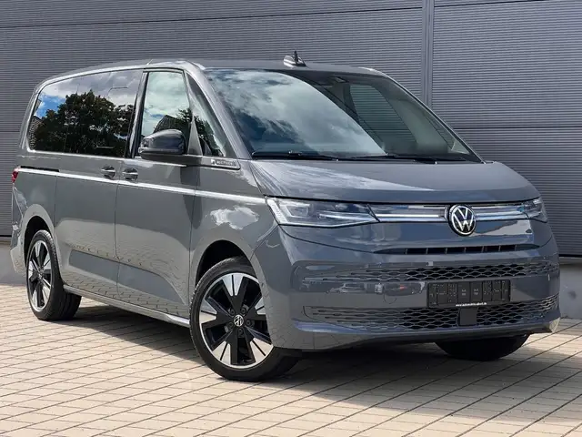 Volkswagen T7 Multivan Lang Style*Pano*AHK*DCC*ACC*H/K