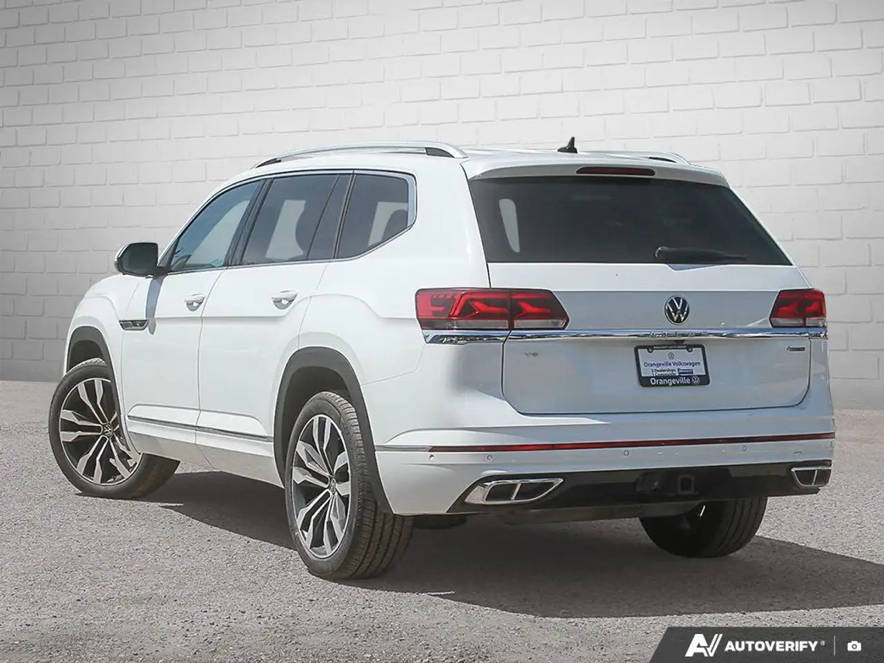 Volkswagen Atlas снимка Volkswagen Atlas