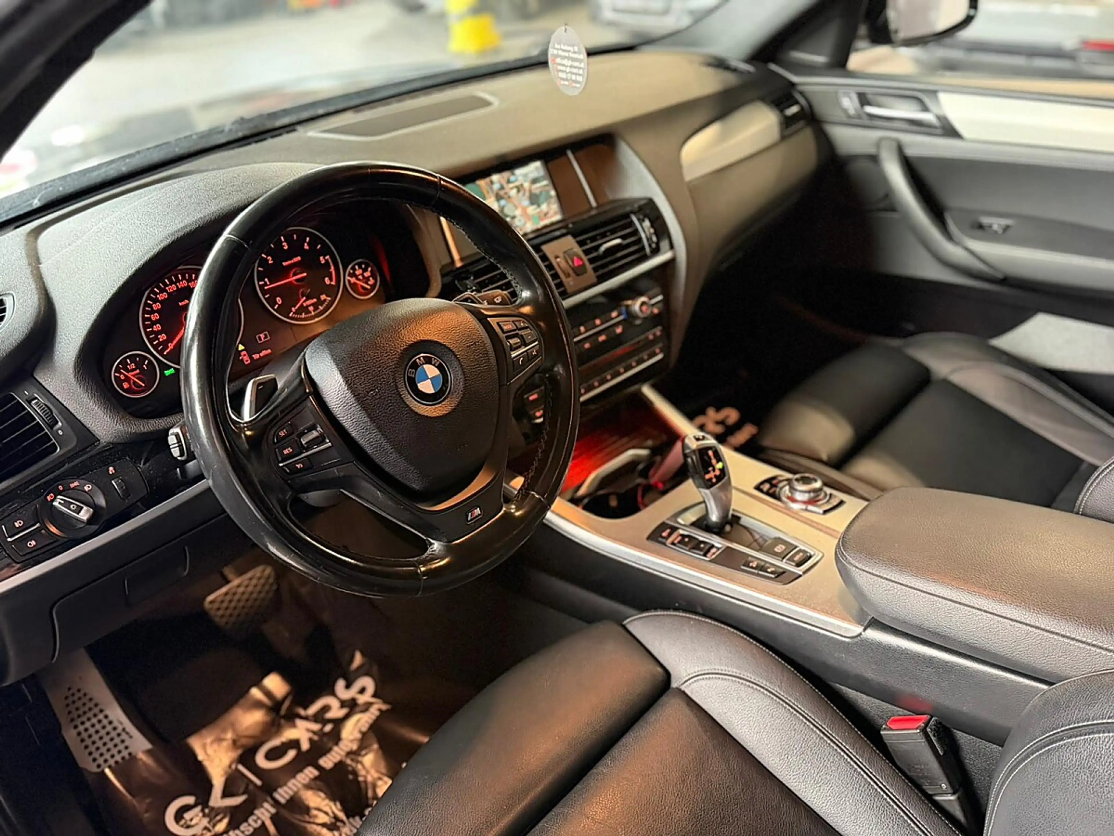 BMW X4 xDrive 20d M-PAKET — photo 8