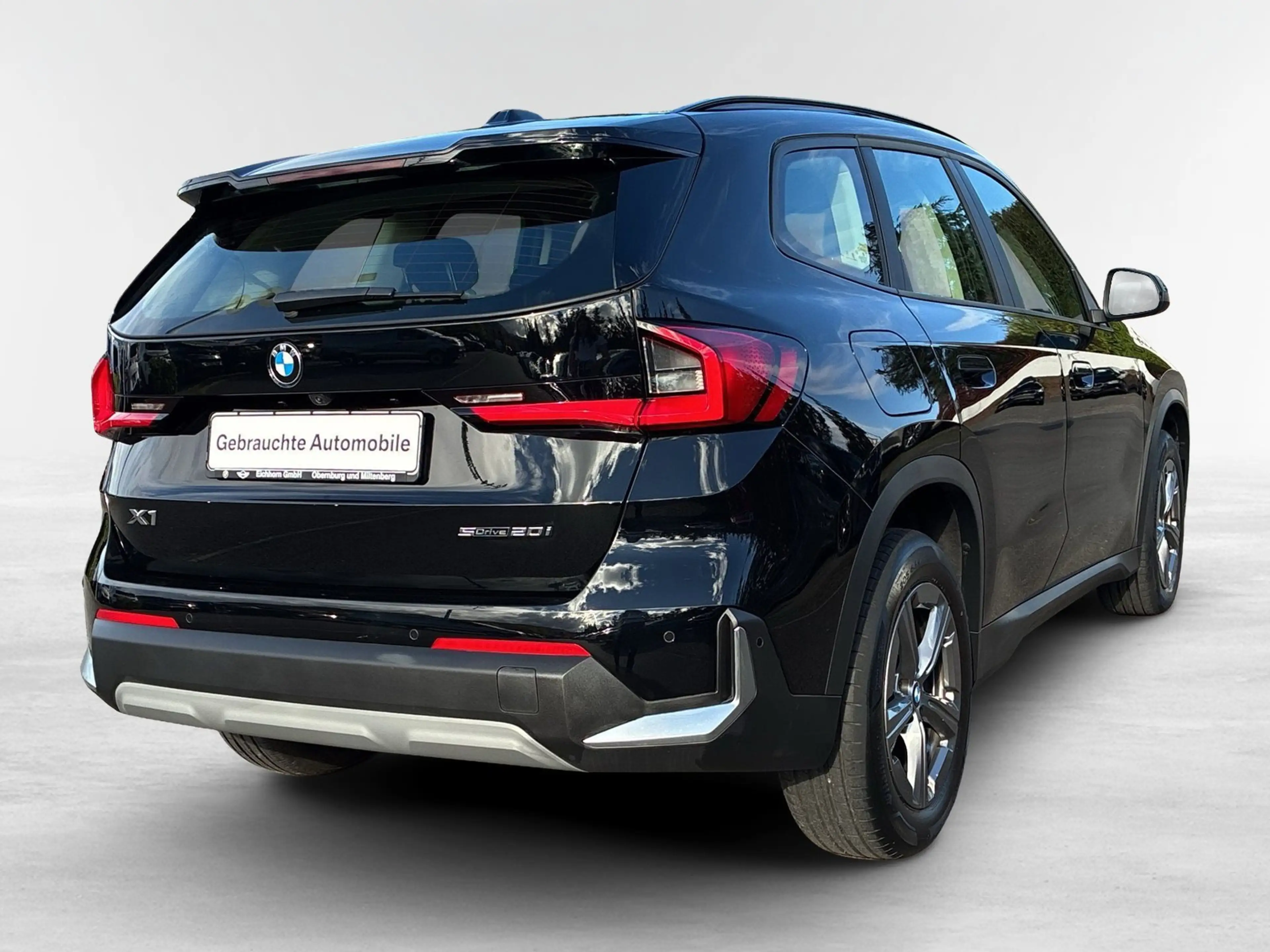 BMW X1 sDrive20i — photo 6