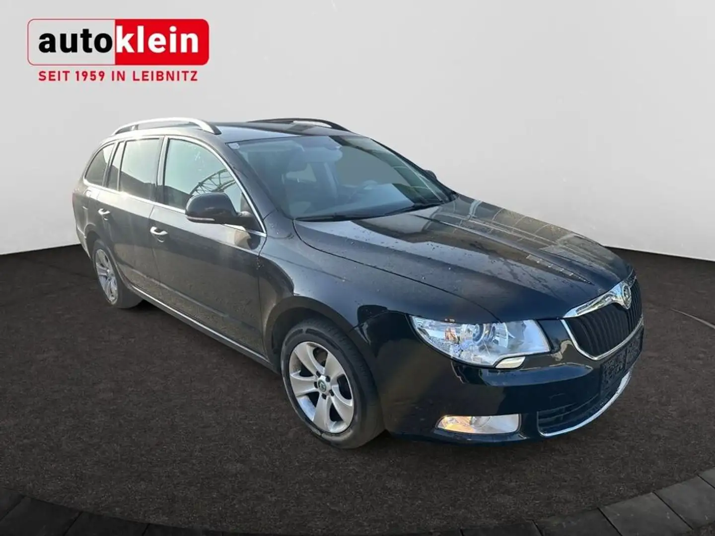 Skoda Superb Ambition Schwarz - 1