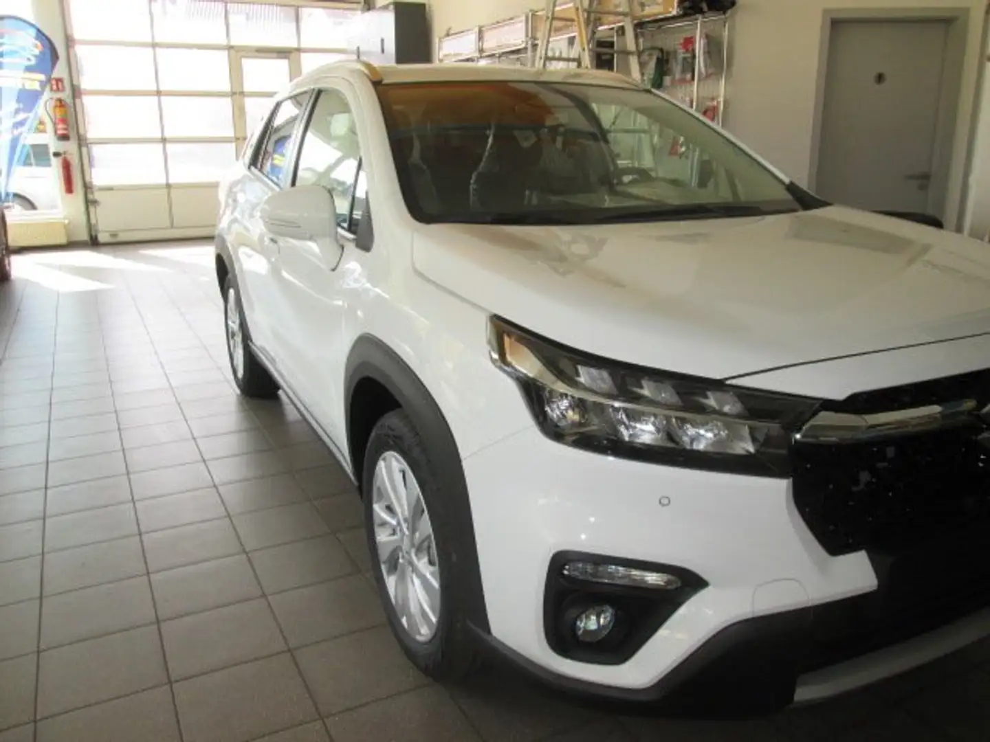 Suzuki S-Cross 1.4 Boosterjet Hybrid ALLGRIP Comfort Weiß - 2