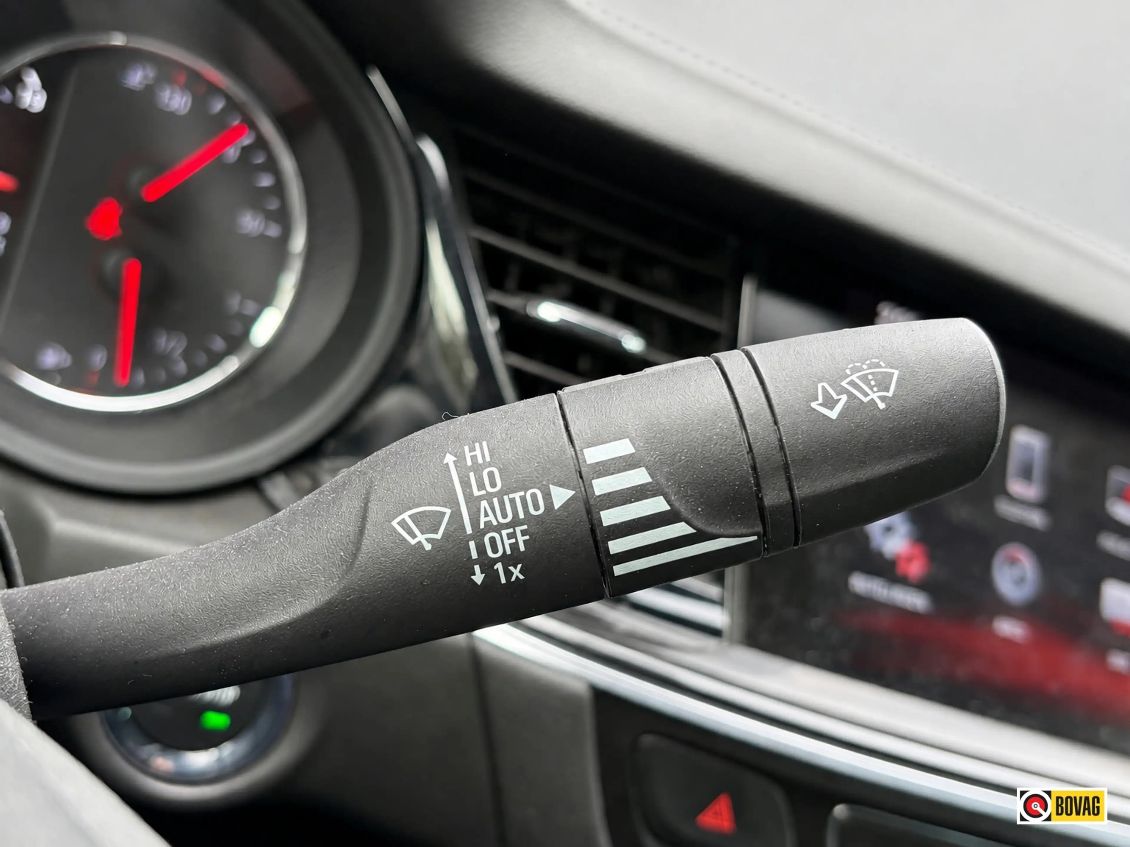 Opel Insignia Grand Sport 1.5 Turbo Innovation HUD STUURVERWARMI — photo 24