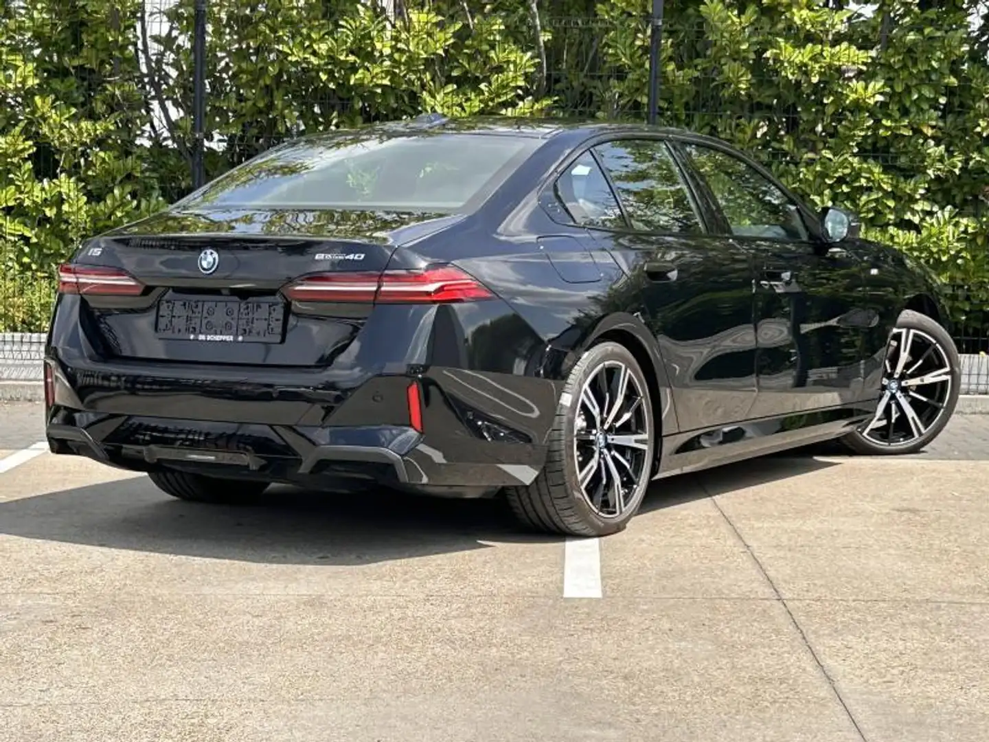 BMW i5 Berline Siyah - 2