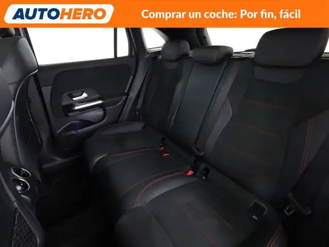 Mercedes-Benz Gla view 15