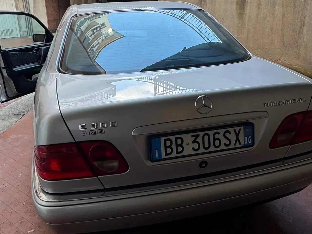 Mercedes-Benz E 300 Classe E - W210 Berlina td Elegance, foto 11