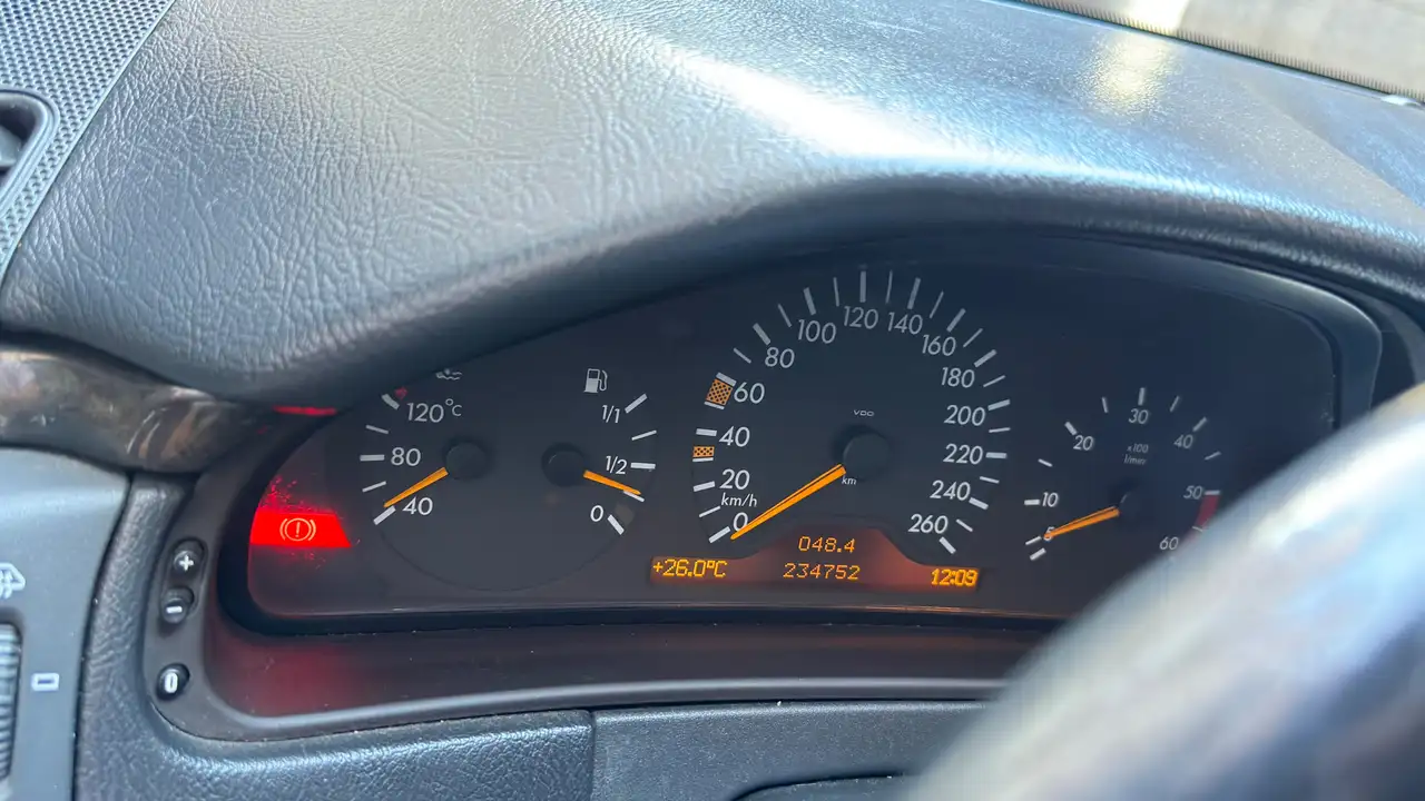 Mercedes-Benz E 300 Classe E - W210 Berlina td Elegance, foto 10