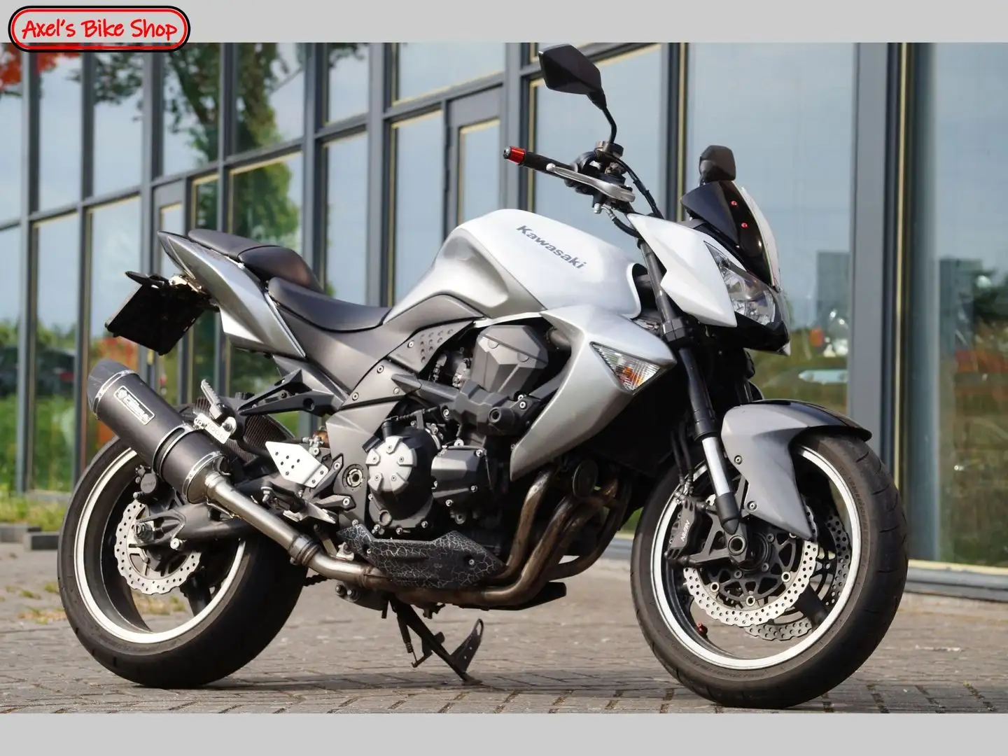 Kawasaki Z 1000 Alb - 1