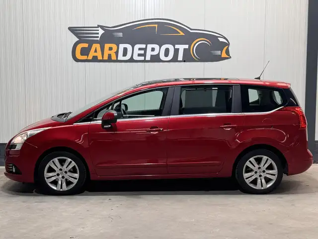 Peugeot 5008 view 8