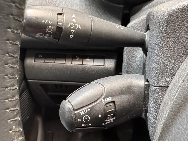 Peugeot 5008 view 17
