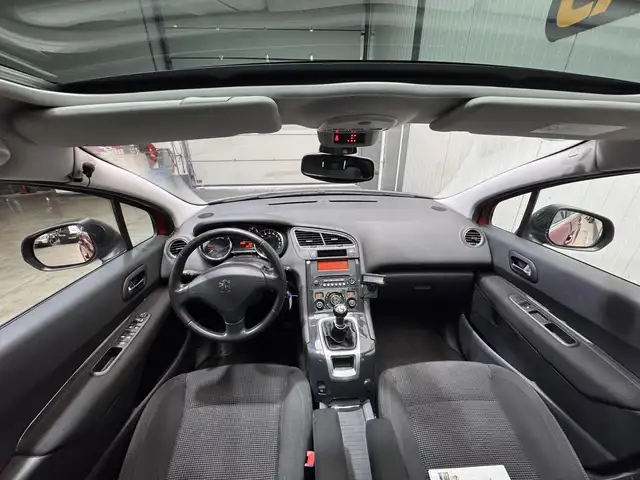 Peugeot 5008 view 10