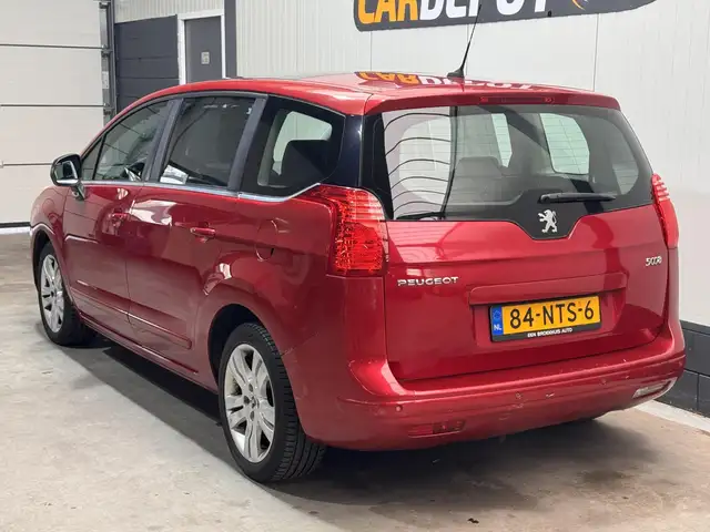 Peugeot 5008 view 7