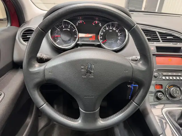 Peugeot 5008 view 14