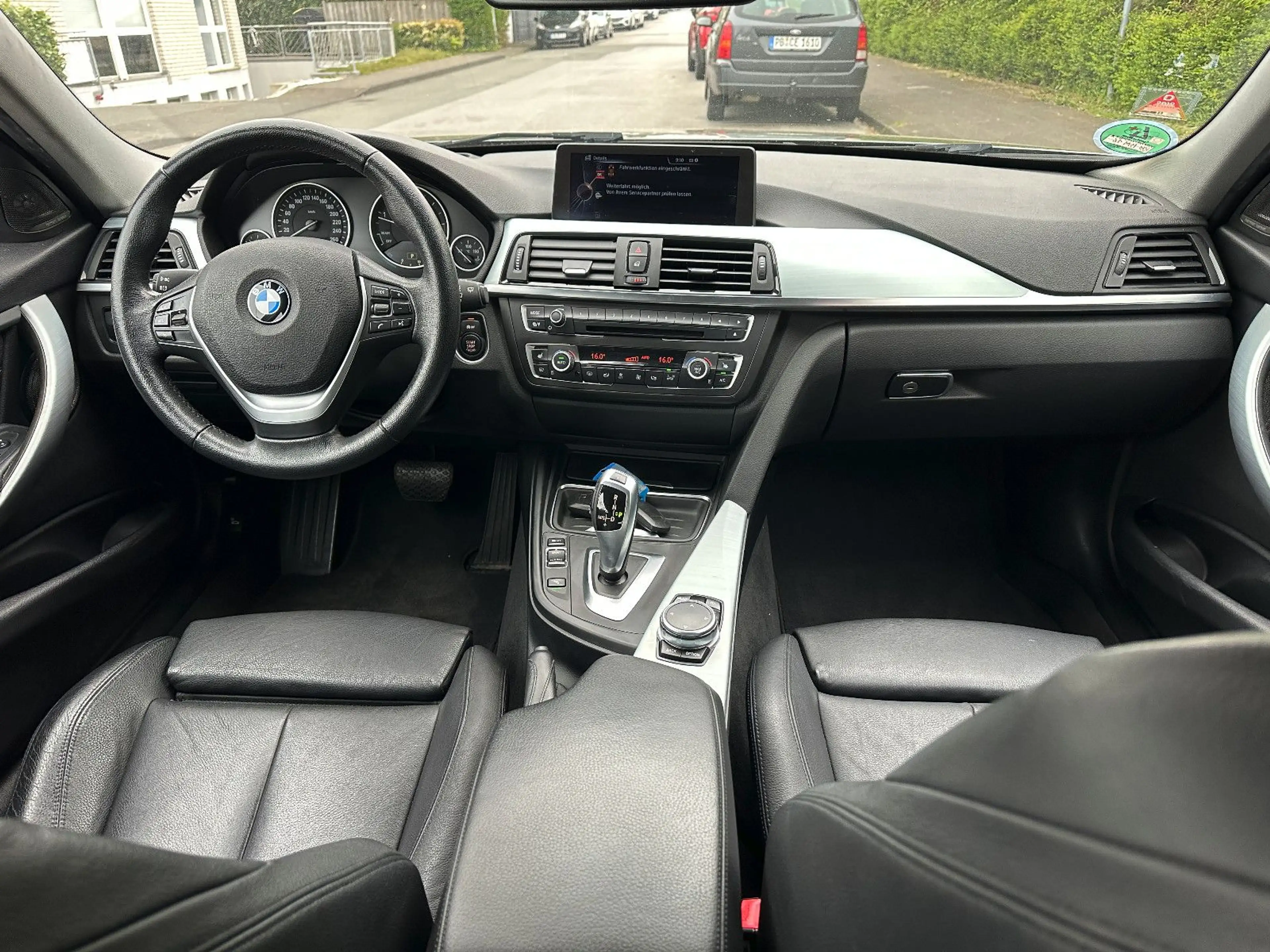BMW 325 3 Touring 325 d — photo 13