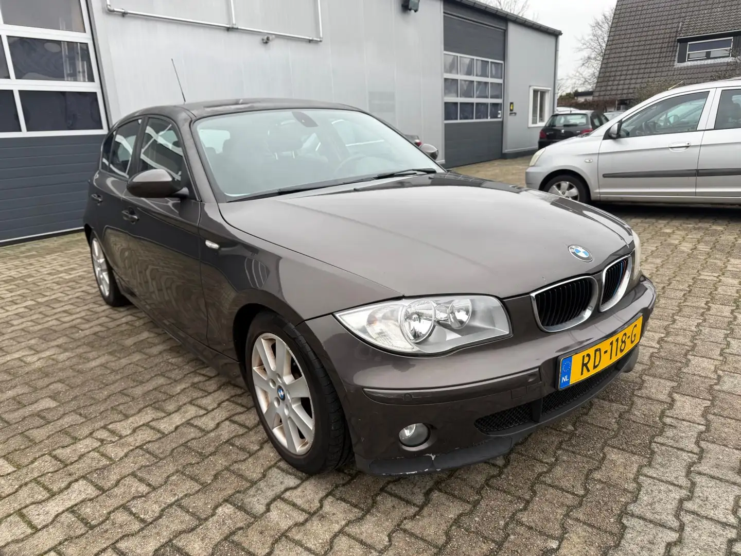 BMW 116 1-serie 116i 5-Deurs 2005 Bruin Airco Stoelverwarm Braun - 2